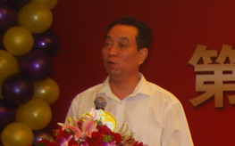 中国医师联合会会长吕庆和致词